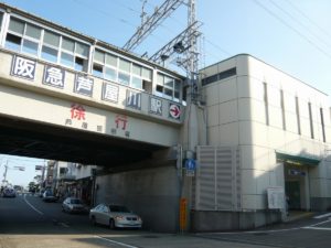 20070820053842%e9%98%aa%e6%80%a5%e8%8a%a6%e5%b1%8b%e5%b7%9d%e9%a7%85%e5%8c%97%e5%8f%a3